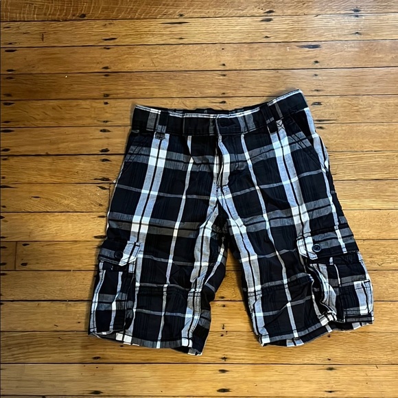 Plaid cargo shorts - Picture 1 of 5